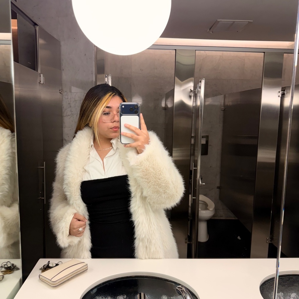 Jobelle Faux Fur Coat - White - XL - Picture 4 of 4